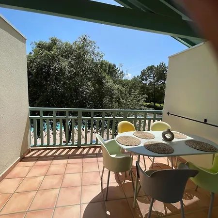 Sejour Piscine, Foret, Ocean A Apartment *