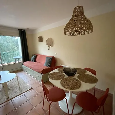 Sejour Piscine, Foret, Ocean A Apartment *