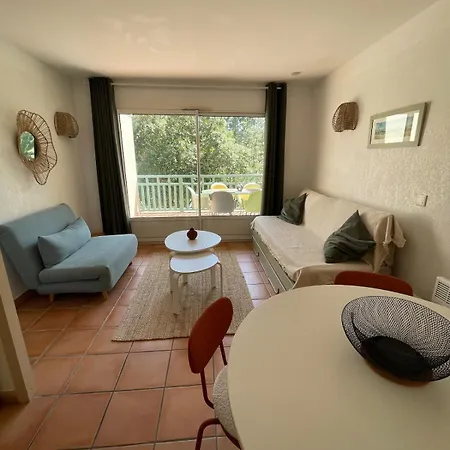 Sejour Piscine, Foret, Ocean A Apartment *